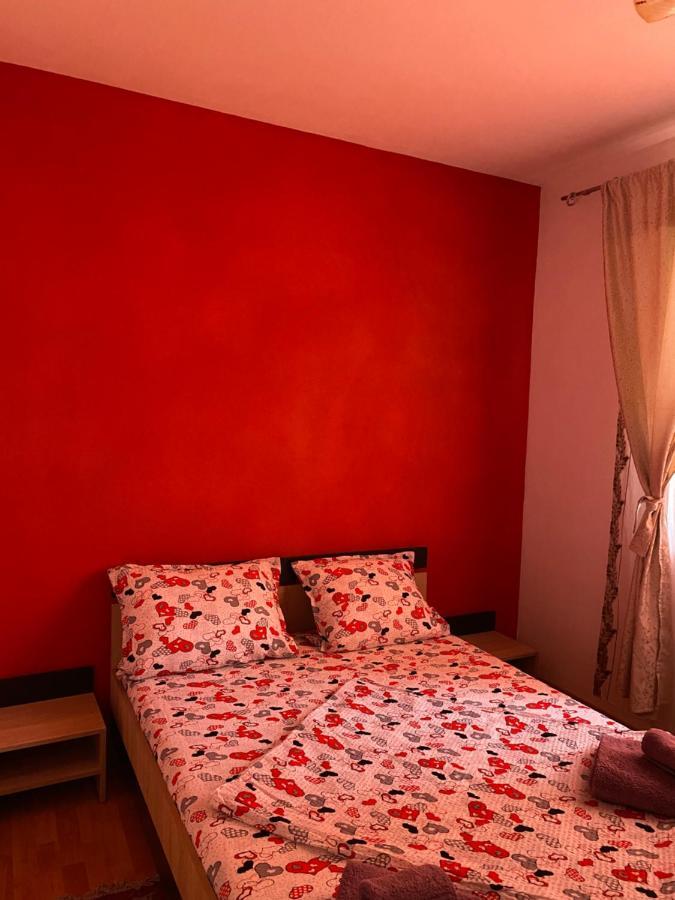 Апартаменты Apartament Ally'S Оршова Экстерьер фото